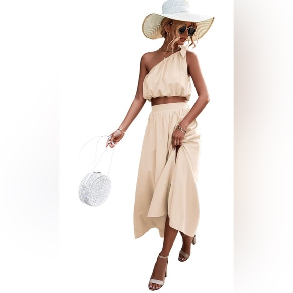 Boutique XL Women’s 2 Piece Outfit Top & Skirt Tie One Shoulder Cropped Beige - Picture 4 of 12
